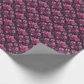 Rosa Damaske auf schwarz Geschenkpapier (Ecke)