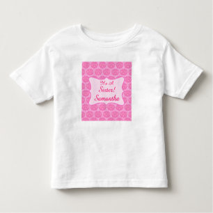 Rosa Damaske Es ist eine Schwester Name Personalis Kleinkind T-shirt
