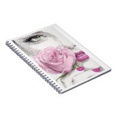 Rosa Dame mit rosa Rosennotizbuch Notizblock (Rechte Seite)