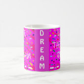 Rosa Design gemusterte Textworte heben Weiß hervor Kaffeetasse (Mittel)