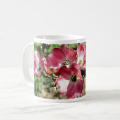 Rosa Dogwood-Blume Kaffeetasse (Vorderseite Links)