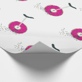 Rosa Donut Wheel Einrad mit farbenfrohen Sprinklen Geschenkpapier (Ecke)