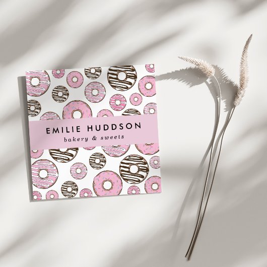 Rosa Donuts, weiße Donuts, Kuchenladen, Konditorei Quadratische Visitenkarte