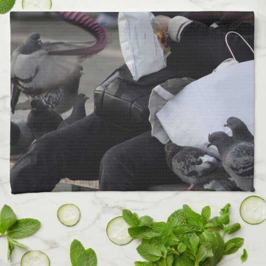 Rosa Drache in Venedig Italien Geschirrtuch (Gefaltet)