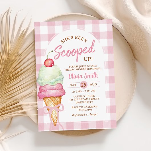 Rosa Eiscreme-Schleife-Gingham-Brautparty Einladung