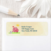 Rosa Elefant auf grünem Gras riecht Blume (Insitu)