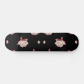 Rosa emaillierte Rose in Schwarz Skateboard (Horizontal)