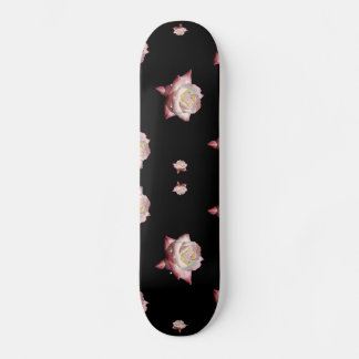 Rosa emaillierte Rose in Schwarz Skateboard