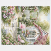 Rosa englische Cottage-Gartenszene | Fleecedecke (Vorderseite (Horizontal))