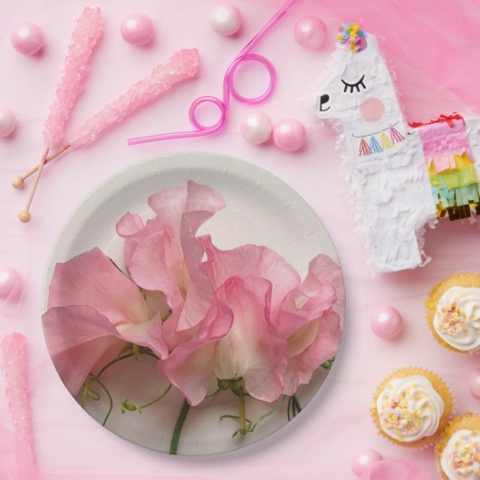 Rosa Erbsen nah Pappteller (Party)