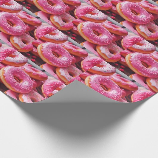 Rosa Erdbeere Donuts Geschenkpapier (Ecke)