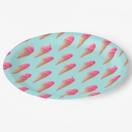 Rosa Erdbeere Eis Crememuster, blau Pappteller (Schrägansicht)