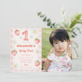 Rosa Erdbeere Geburtstag Einladung mit Foto (Stehend Vorderseite)