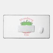 Rosa Erdbeere Kuh Klassischer T - Shirt Schreibtischunterlage (Tastatur & Maus)