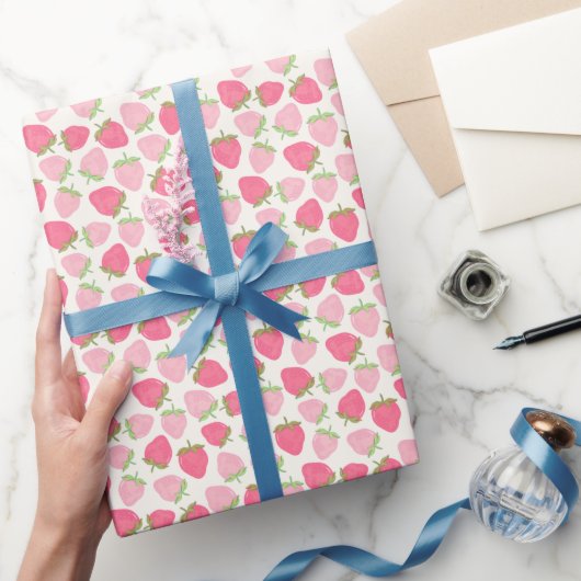 Rosa Erdbeere Süß und Fruchtig  Geschenkpapier (Schenken)