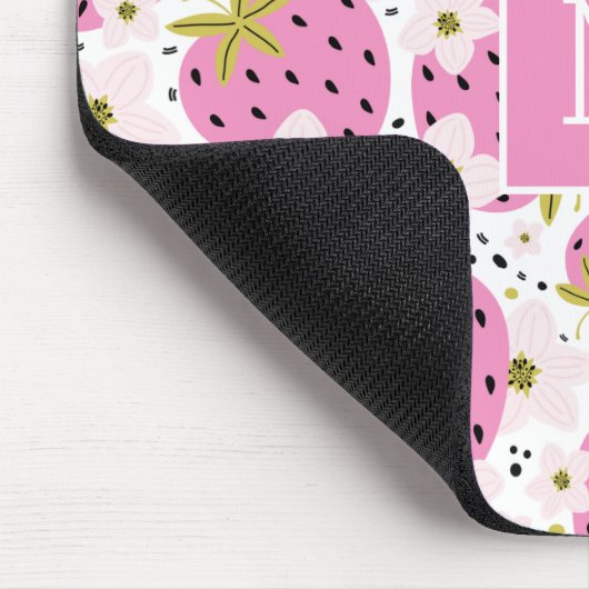 Rosa Erdbeeren Custom Monogram Mousepad (Ecke)