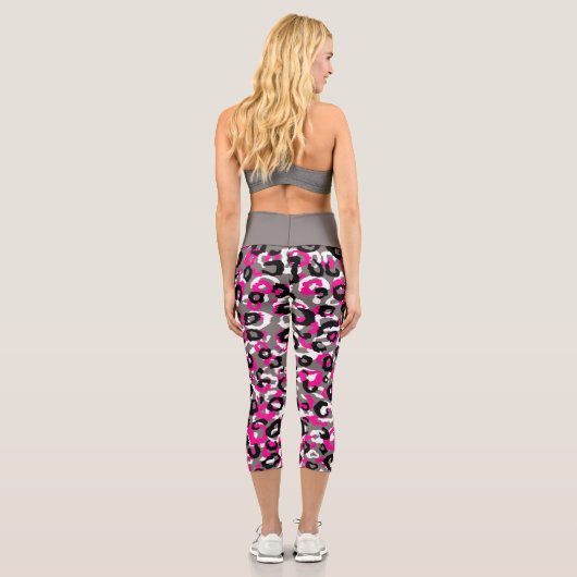 Rosa Farbe Capri Leggings (Rückseite)