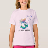 Rosa Farbe Mermaid Birthday Theme Gastname T-Shirt (Vorderseite)