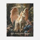 Rosa Feathered Unicorn Pegasus Woodland Magie Fleecedecke (Vorderseite)