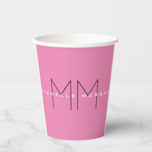 Rosa fett Monogramm Moderne Minimalistische Namens Pappbecher (Vorderseite)