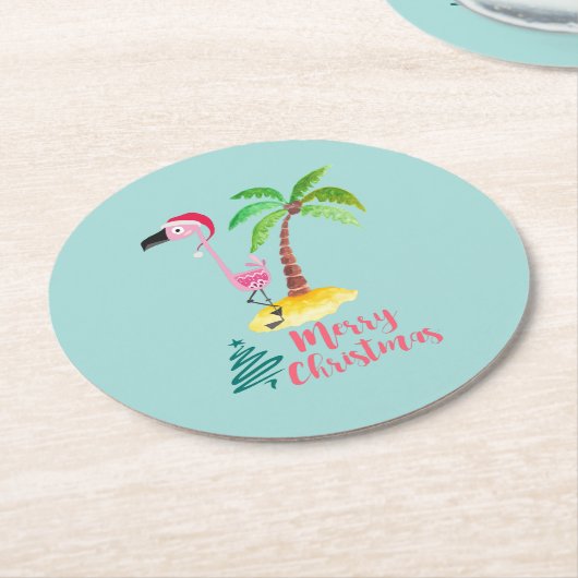 Rosa Flamingo in einer Weihnachtsmannmütze von Pal Runder Pappuntersetzer (Angewinkelt)