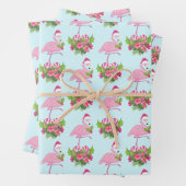 Rosa Flamingo in Weihnachtsmannmütze mit Candy Can Geschenkpapier Set (Beispiel)