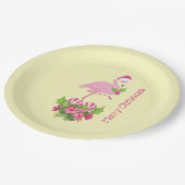Rosa Flamingo in Weihnachtsmannmütze mit Candy Can Pappteller (Schrägansicht)