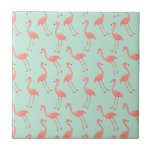 Rosa Flamingo-Muster Fliese<br><div class="desc">Dieses ist ein Zeichnen eines Flamingovogels, der in ein Muster gemacht wurde. Der Hintergrund ist eine hübsche tadellose Farbe.</div>