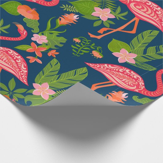 Rosa Flamingo-Ornament auf einem türkisfarbenen St Geschenkpapier (Ecke)