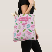 Rosa Flamingo und tropische Blätter, Monogramm Tasche (Von Nahem)