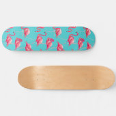Rosa Flamingo-Vögel auf türkisfarbenem Hintergrund Skateboard (Horizontal)