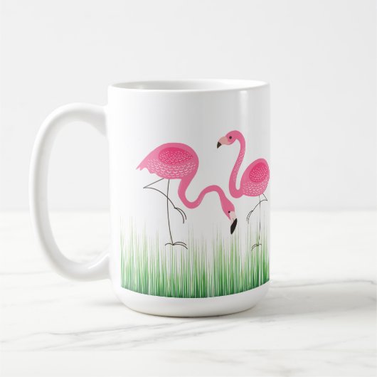 Rosa Flamingos auf grünem Gras Kaffeetasse (Links)