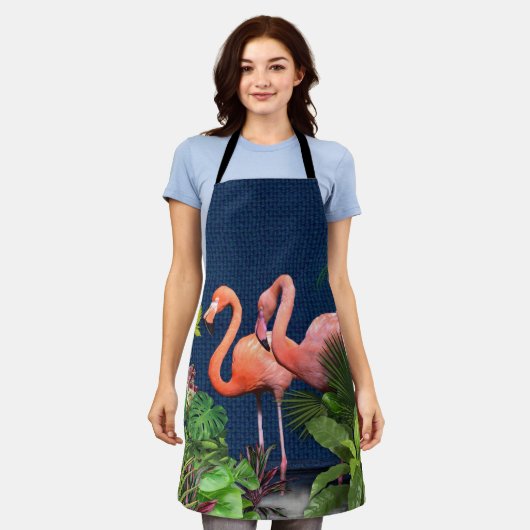 Rosa Flamingos auf klassisch blau & grün All-Over- Schürze (Getragen)