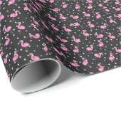 Rosa Flamingos auf Polka Punkt Geschenkpapier (Rolleneckpunkt)