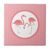 rosa Flamingos auf weißem und rosa geometrischem M Fliese (Vorderseite)