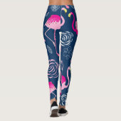 Rosa Flamingos: Grafisches dunkles Muster Leggings (Rückseite)