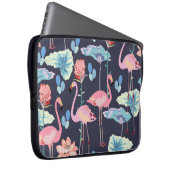 Rosa Flamingos, umgeben von Lotus-Blume und Pro Laptopschutzhülle (Vorne Rechts)