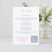 Rosa Floral Navy Monogram Wedding Details QR Code Begleitkarte (Stehend Vorderseite)