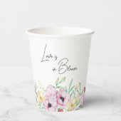 Rosa florale Liebe ist im Brautparty Bloom Pappbecher (Vorderseite)