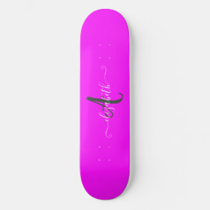 Rosa fluoreszierendes Neon-Monogramm Skateboard