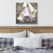 Rosa Foxglove Blume Schwarz-Weiß Teilfarbe Leinwanddruck (Insitu (Schlafzimmer))