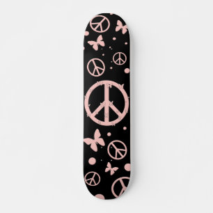 Rosa Frieden und Schmetterlinge Skateboard