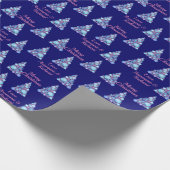 Rosa frohe Weihnachtsbaum mit Namenswrapping Papie Geschenkpapier (Ecke)