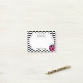 Rosa Fußball-Ball-Zickzack Post-it Klebezettel (Auf Schreibtisch)