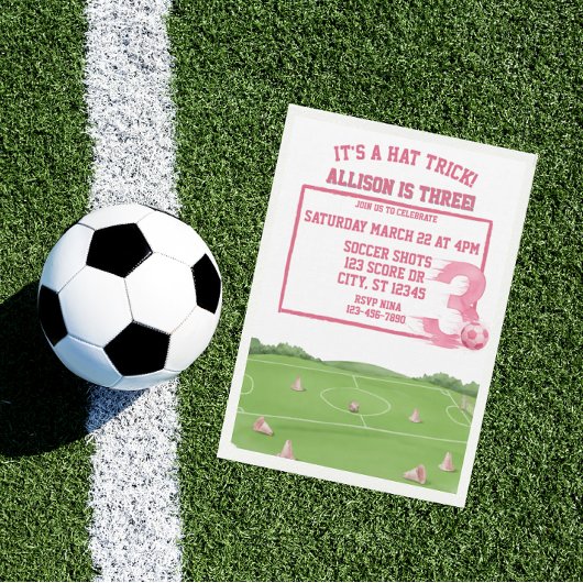 Rosa Fußball-Hattrick, 3. Geburtstag Einladung