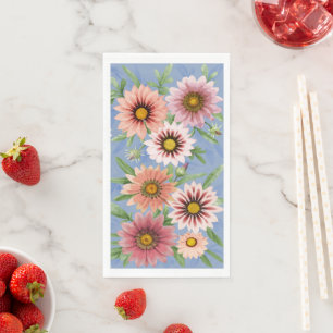 Rosa Gänseblümchen auf blauer floraler botanischer Serviette