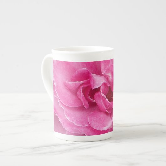 Rosa-Garten-Rose Porzellantasse (Vorderseite Links)