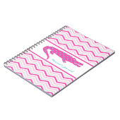 Rosa Gator auf Zickzack Personalisiertem Notebook Notizblock (Linke Seite)
