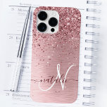 Rosa gebürsteter Glitzer Monogramm Name Case-Mate iPhone 14 Pro Max Hülle<br><div class="desc">Dieses schicke und schicke Gehäuse mit hübschem,  schwarz-rosa funkelndem Glitzer auf einem rot-rosa gebürsteten metallischen Hintergrund ist einfach zu personalisieren.</div>