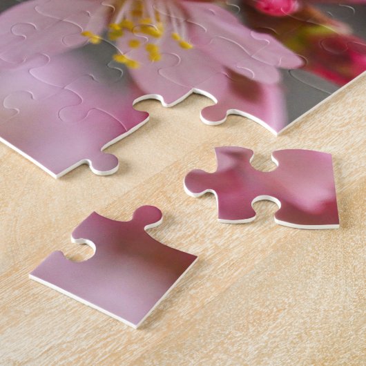 Rosa gegen eine Graue Himmelsblüte Puzzle (Seite)